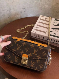 LV Petite  Monogram Canvas Messenger Bag Hand Held Crossbody Chain Mobile Phone Bag