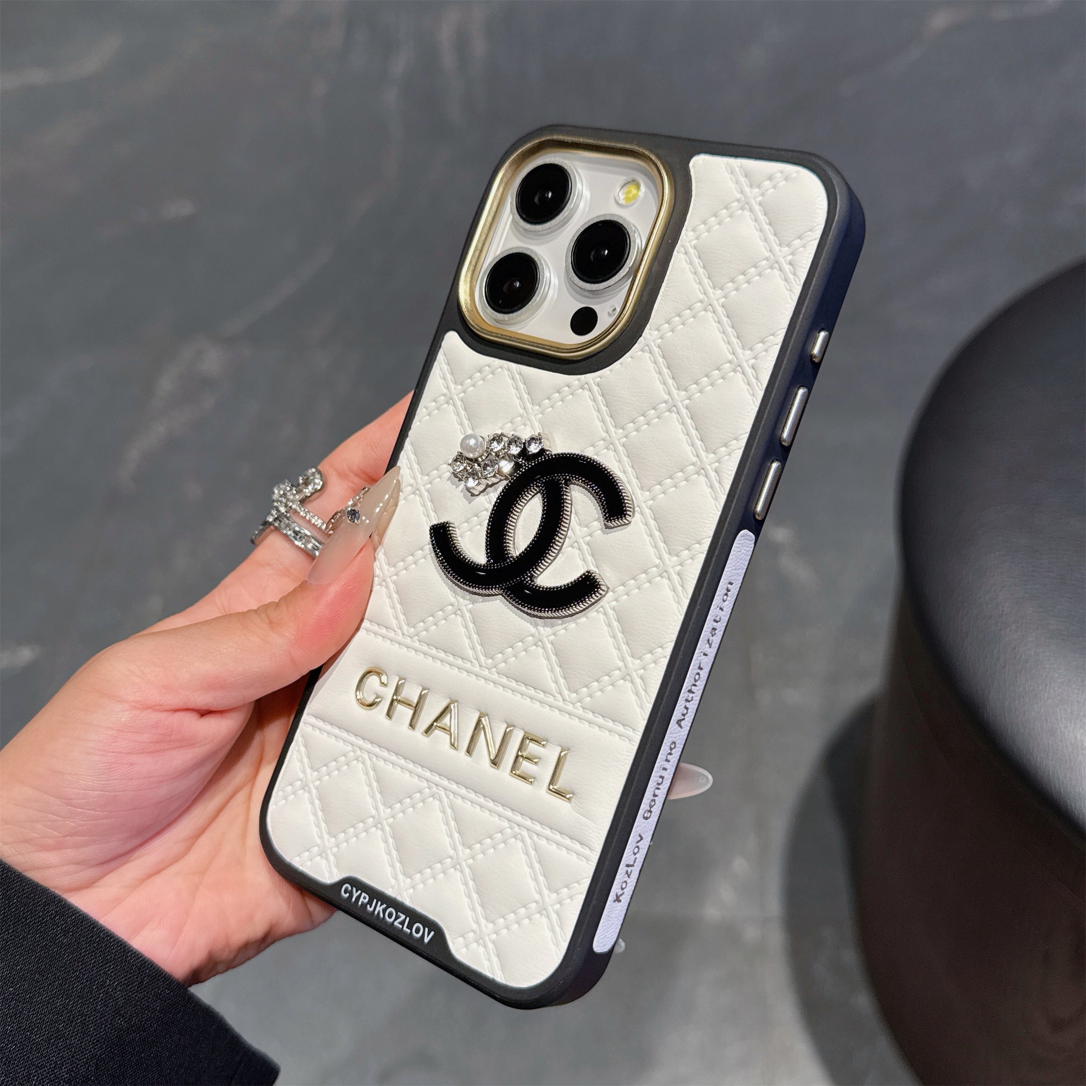 Embossed Chanel Diamond-Quilted Lambskin CC Logo Apple iPhone Case