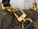 Louis Vuitton Tilsitt Bag – LHB712