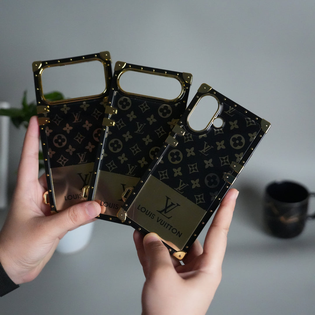 Luxury Brand Shiny Trunk Case For iPhone 17-12