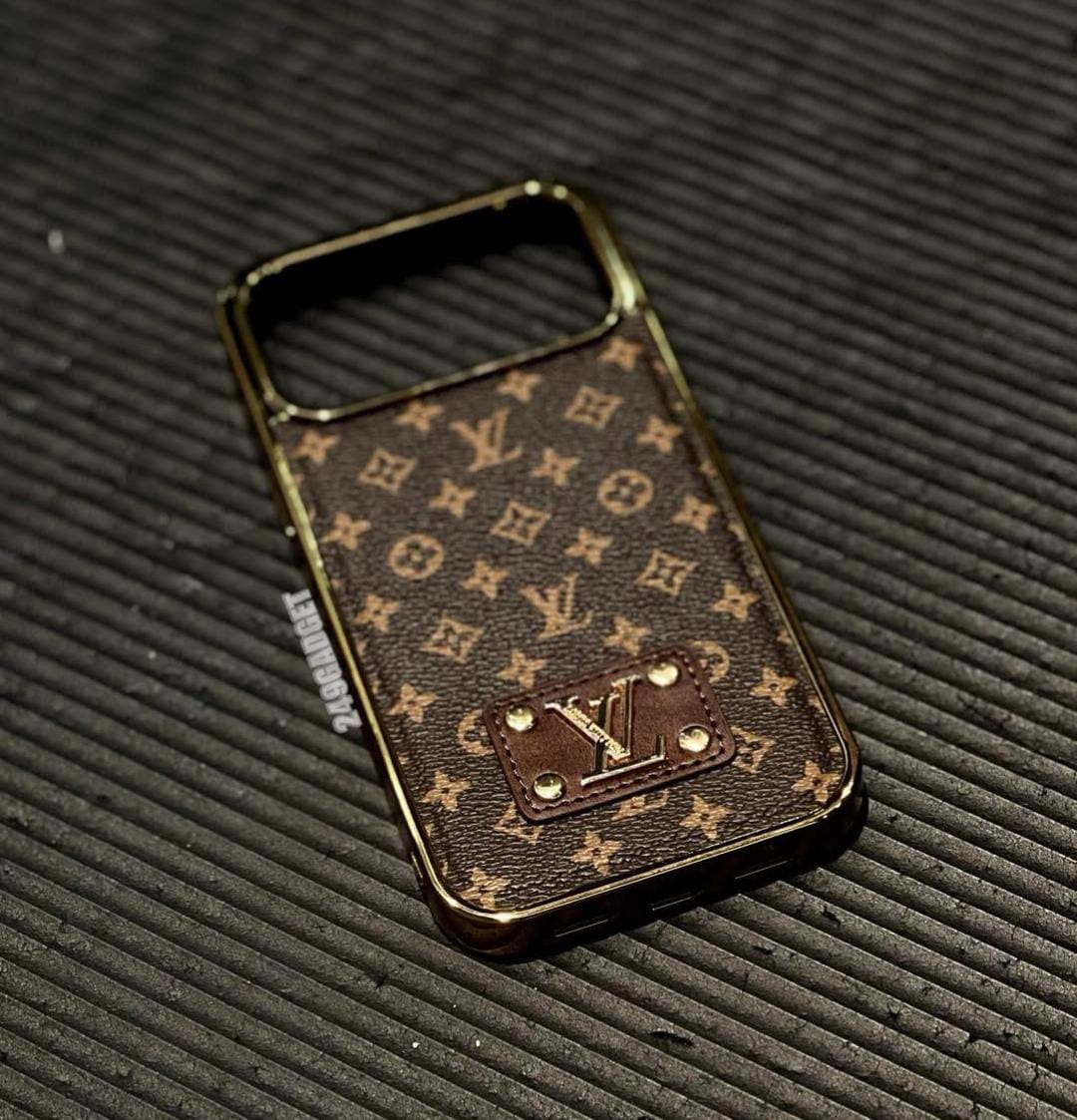 Luxury Phone Case For iPhone 17/ 16 / 15 / 14