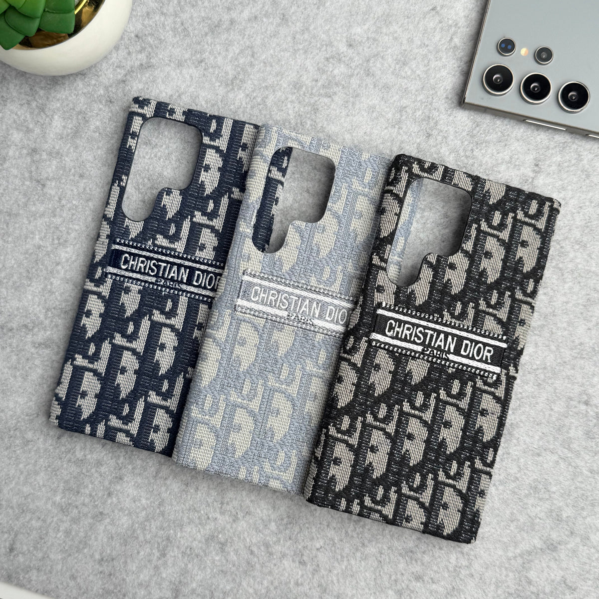 Samsung Galaxy S22-S26 Ultra Luxury Canvas Embroidery Case
