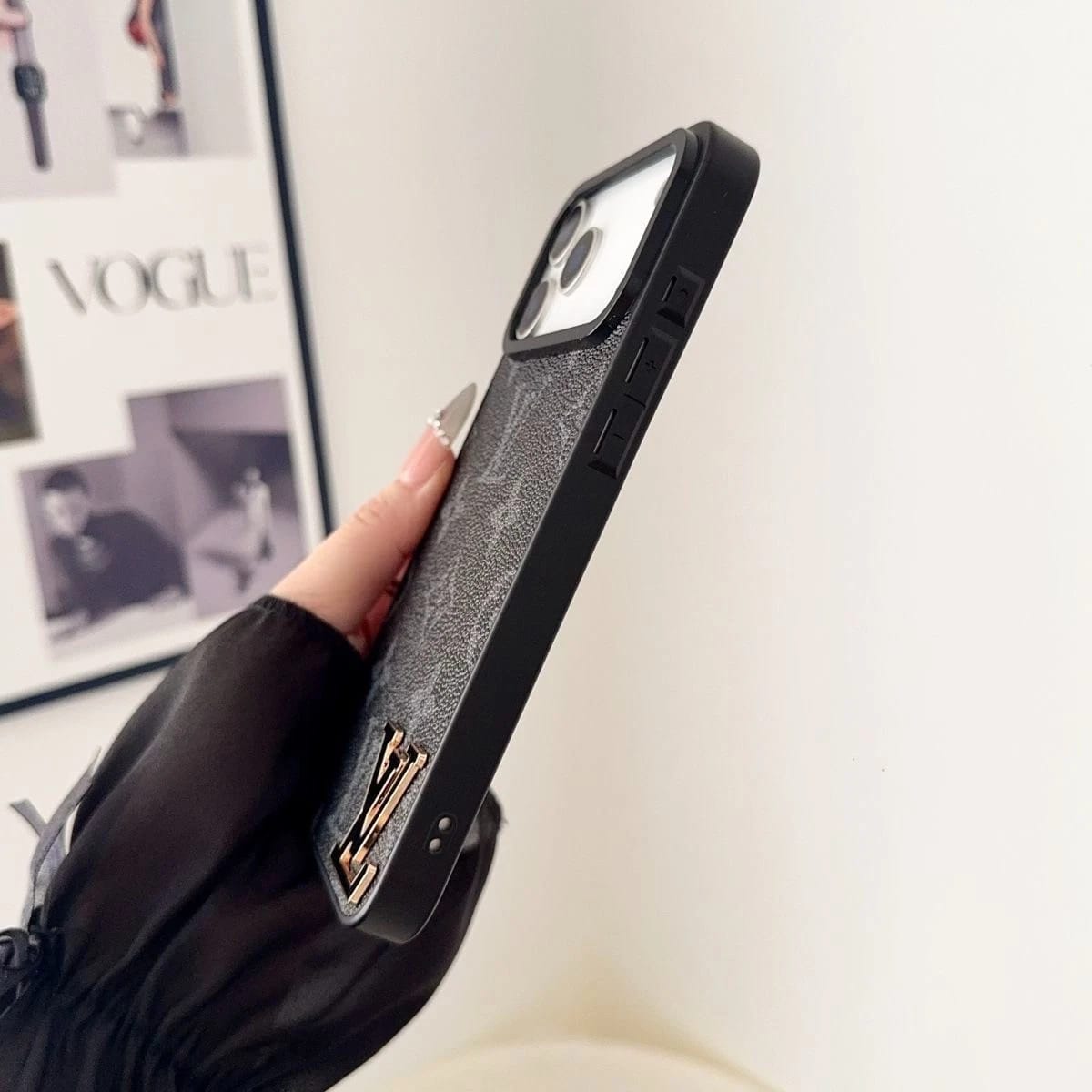 Luxury LV Leather Phone Case For iPhone 17 / 16 / 15 / 14